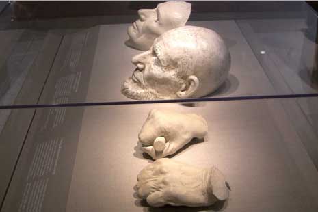 Lincoln life masks and hands