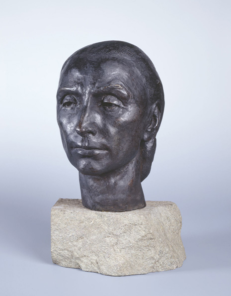 Bronze bust of Georgia O'Keeffe
