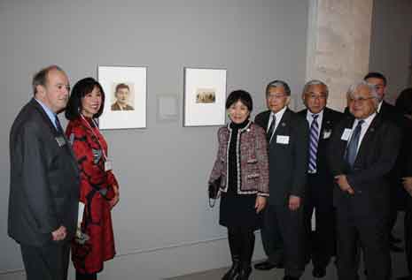 Group photo next to Fred Korematsu portrait