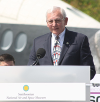 Blog_discovery_dailey General Jack Dailey at podium