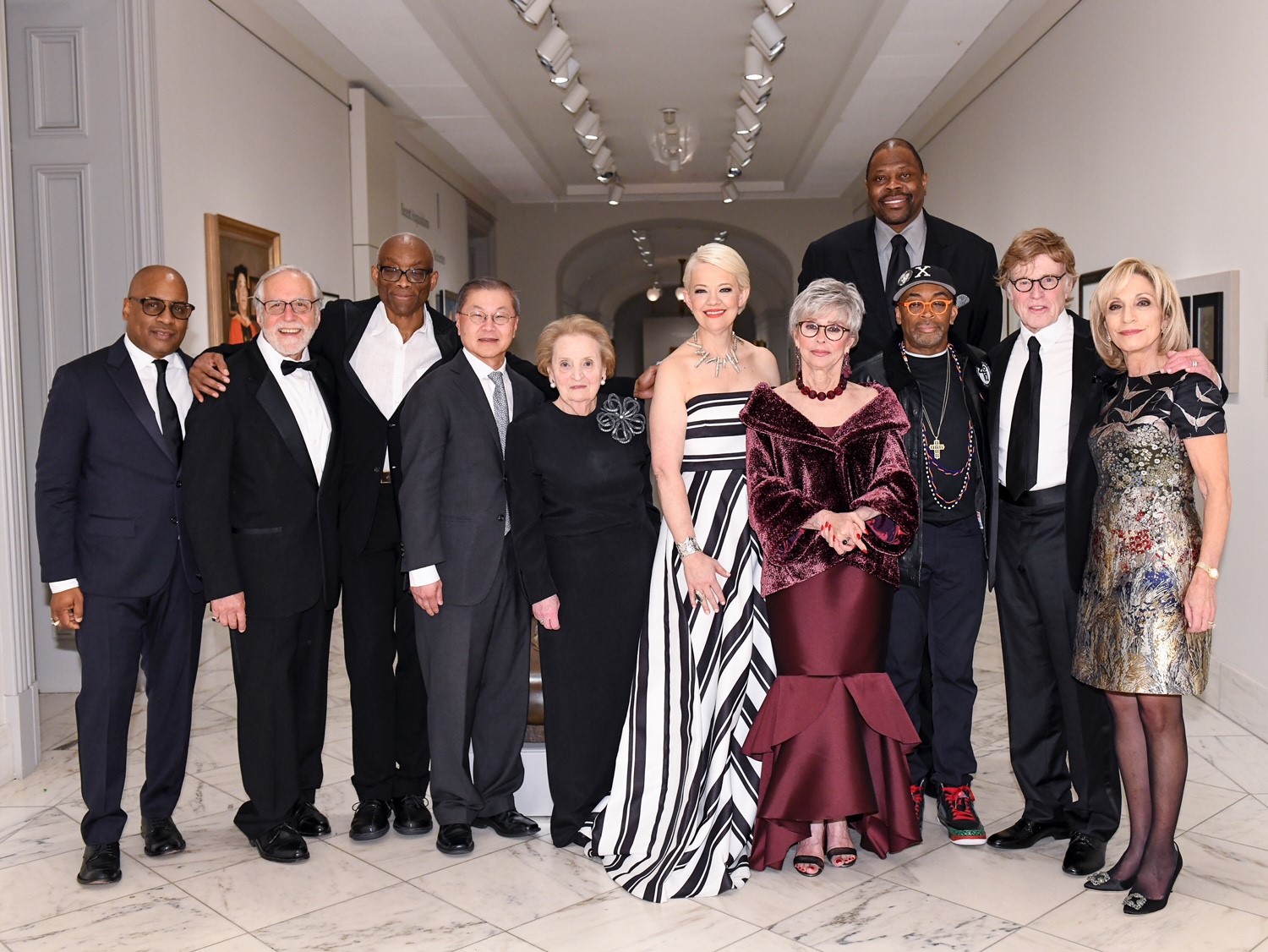 Preview image for Segunda gala “Retrato Americano” rinde homenaje a la Dra. Madeleine K. Albright, Dr. David D. Ho, Bill T. Jones, Spike Lee y Rita Moreno  con el prestigioso “Premio Retrato de una Nación” press release