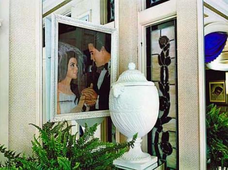Photo of Elvis and Pricella portrait in Graceland